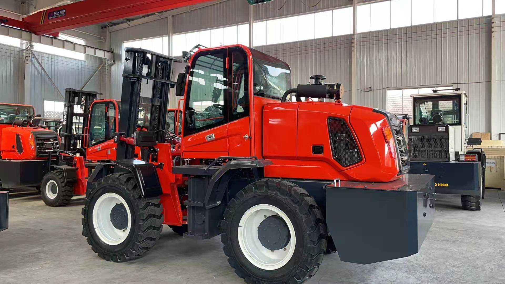 Norsen-40 All-terrain forklift