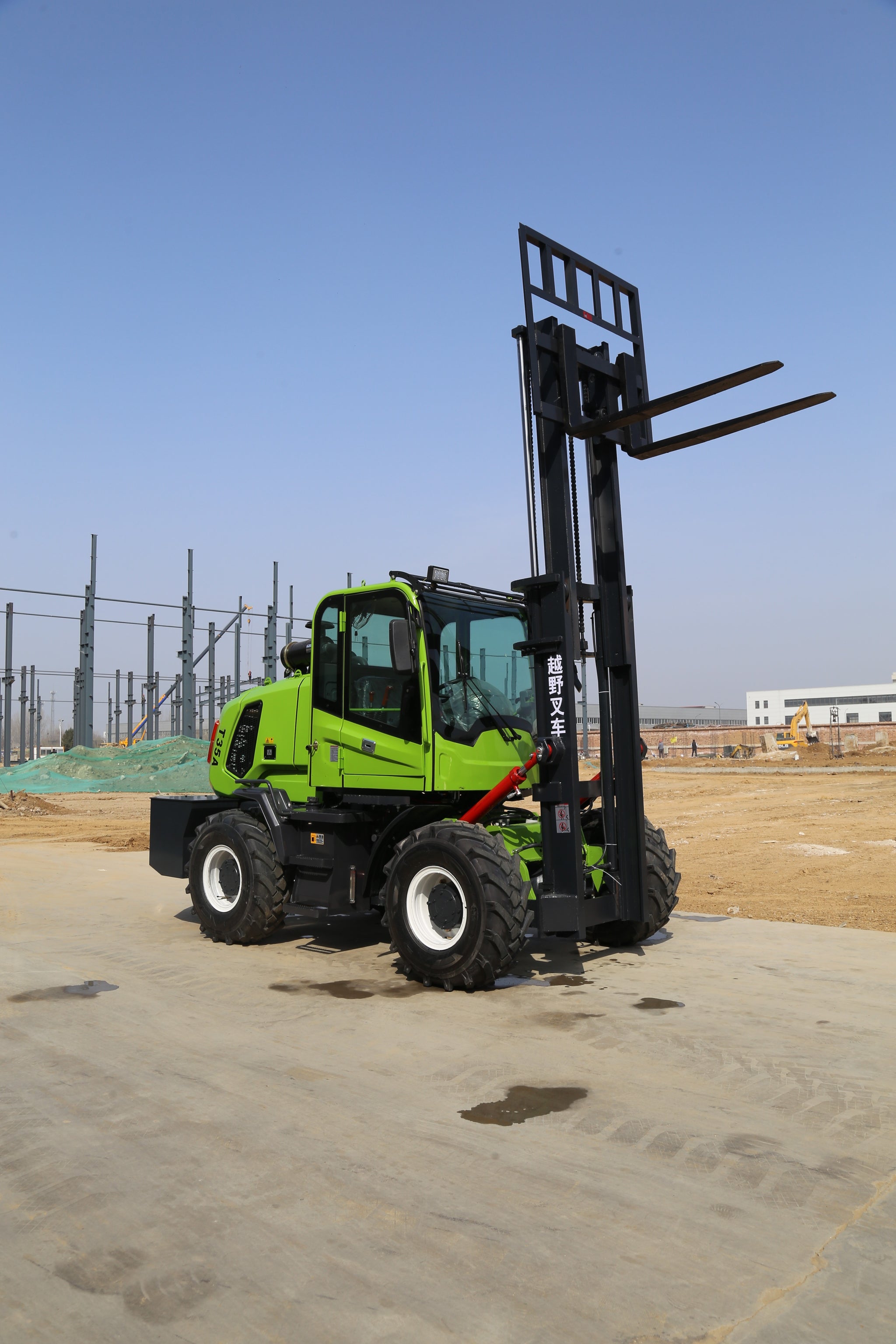 Norsen-30 All-terrain forklift