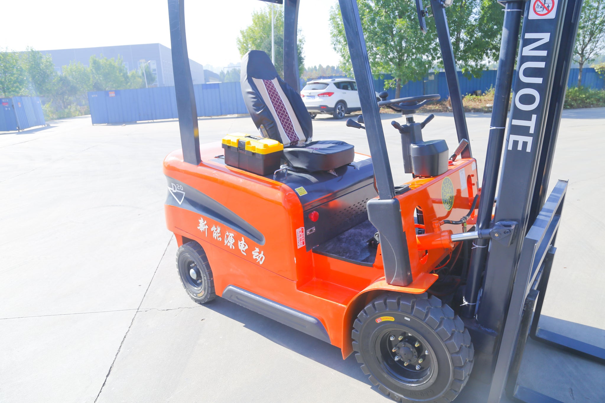 Norsen 2T Electric Forklift