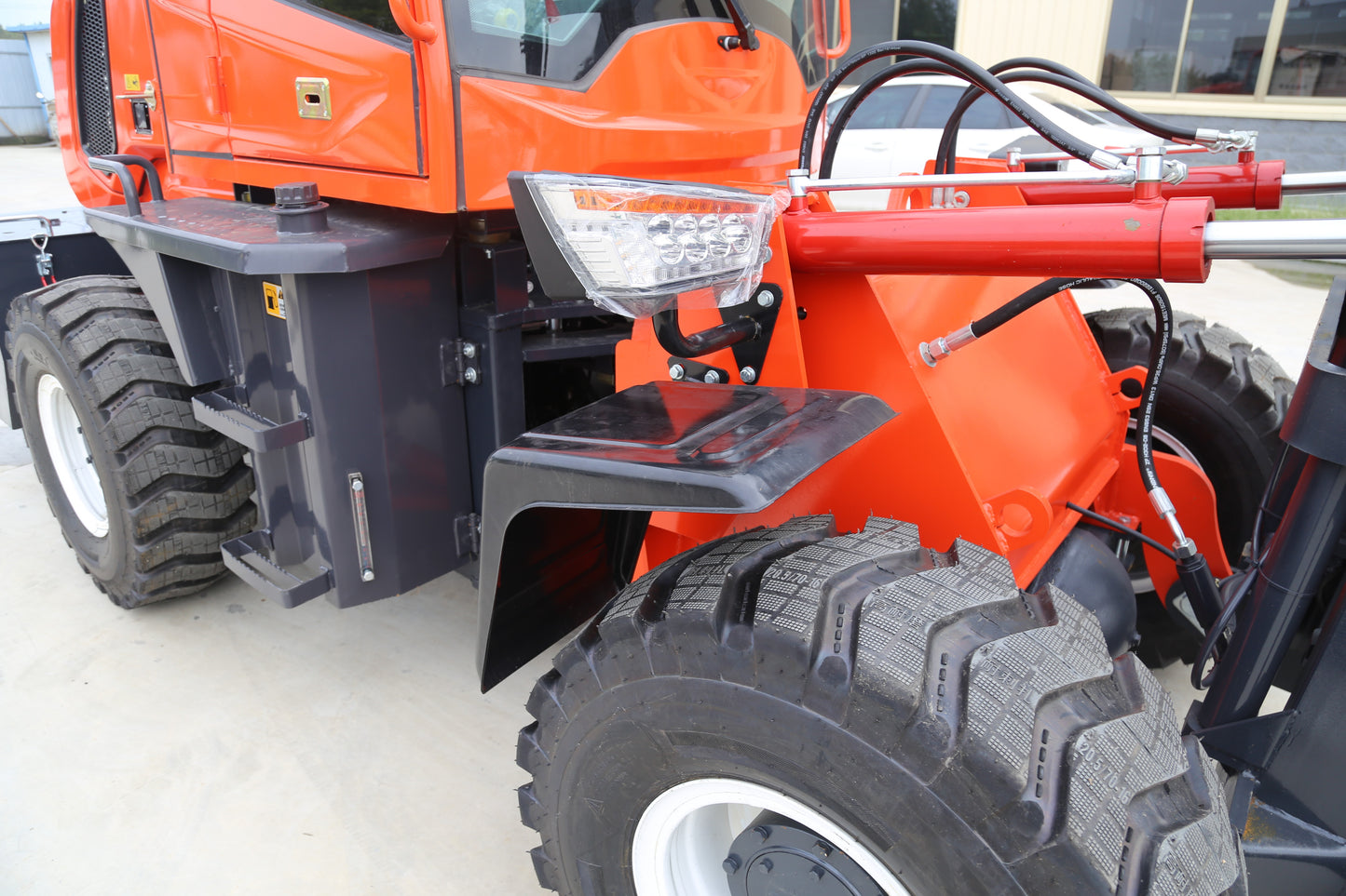 Norsen-35 All-terrain forklift