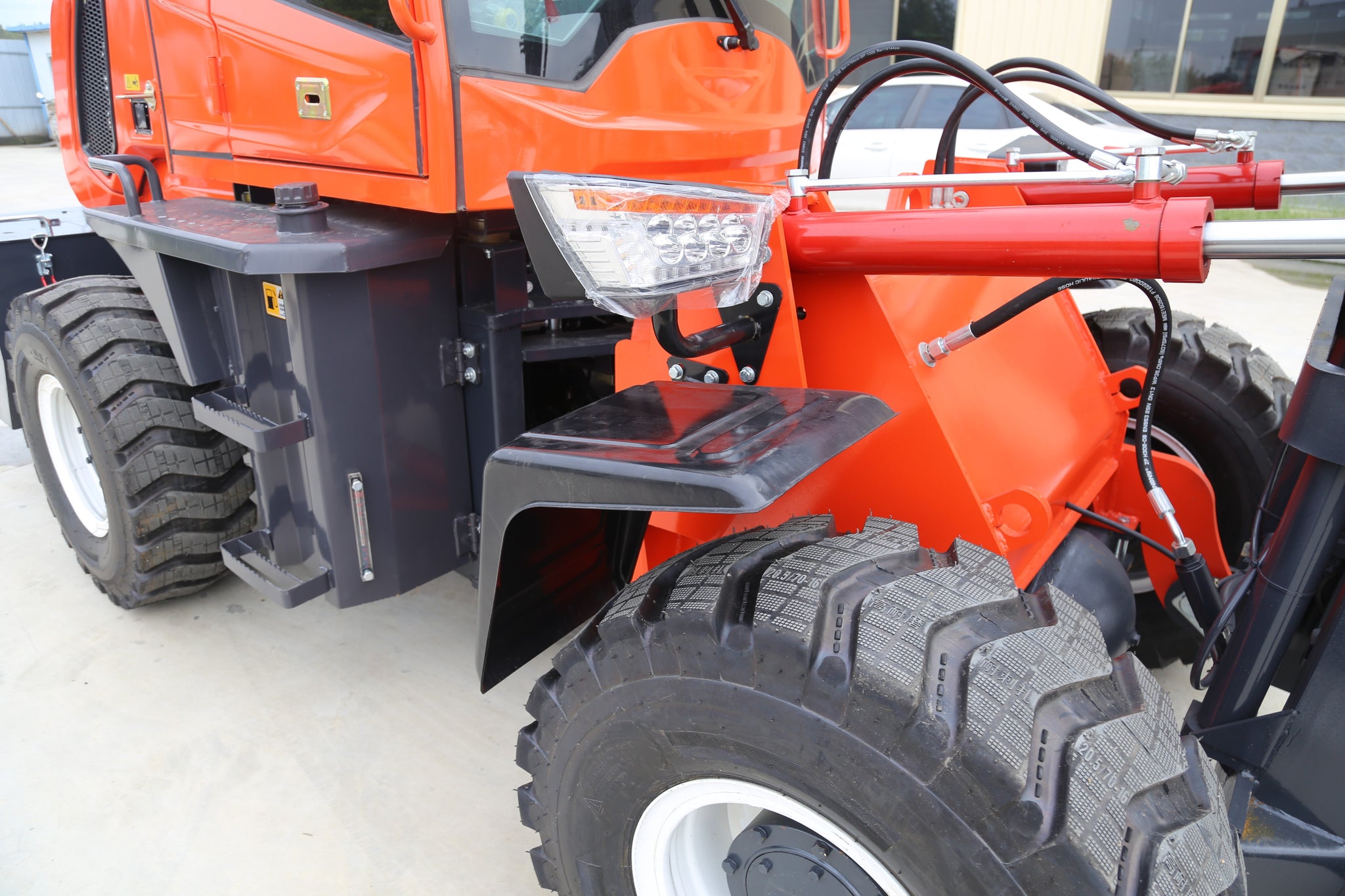 Norsen-35 All-terrain forklift